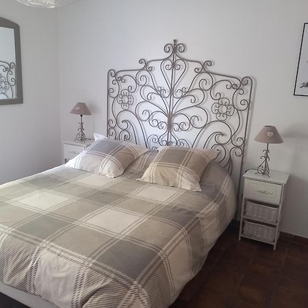 Mas Sicard Chambre D'Hotes En Camargue Arles Luaran gambar